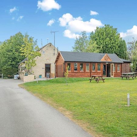 Longnor Wood Holiday Park エクステリア 写真