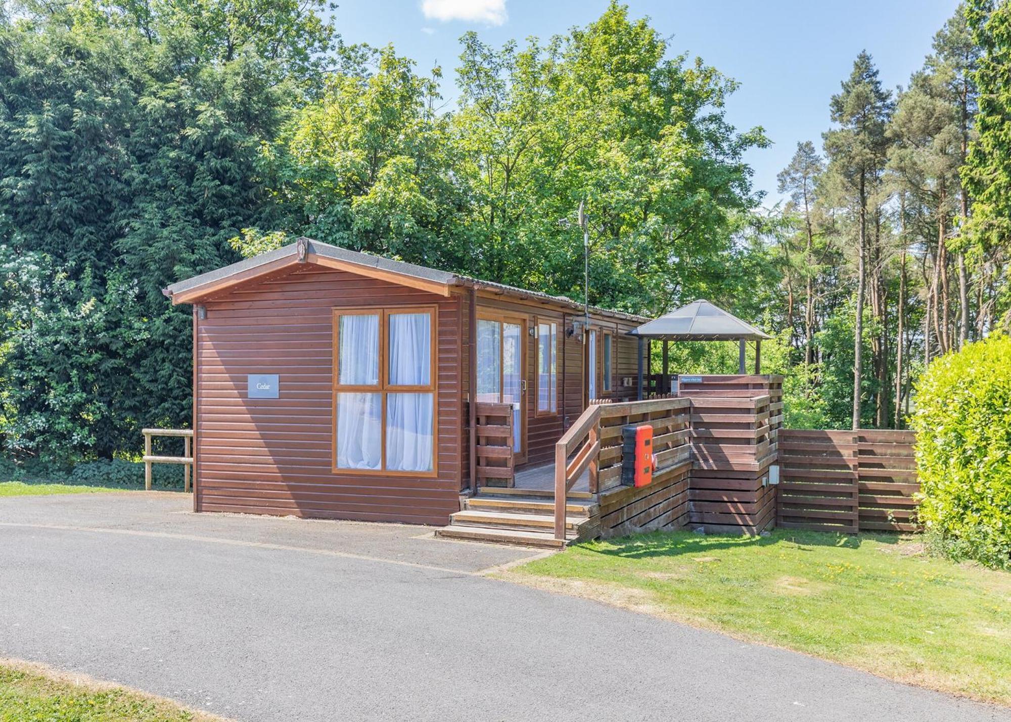 Longnor Wood Holiday Park エクステリア 写真