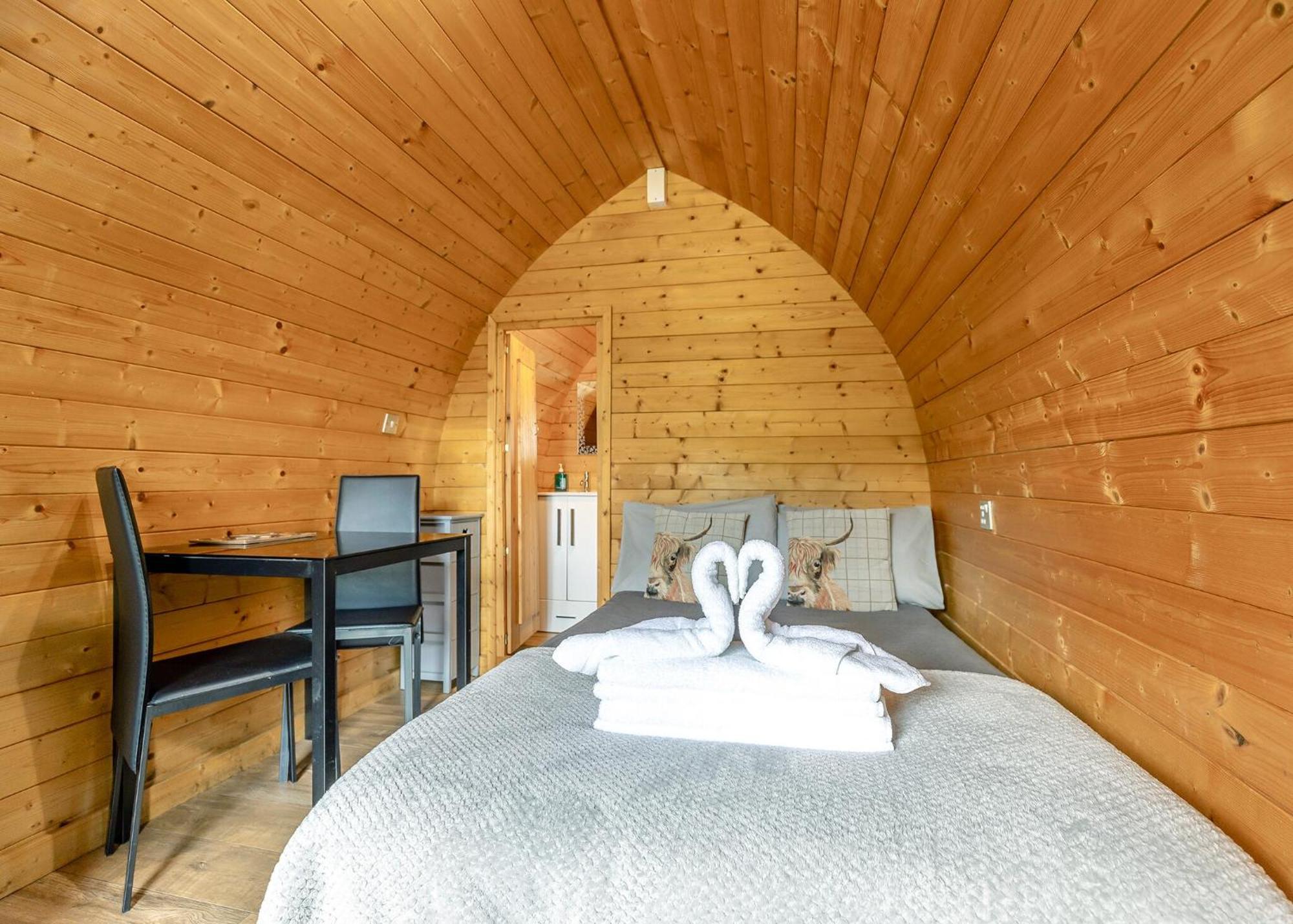 Longnor Wood Holiday Park エクステリア 写真