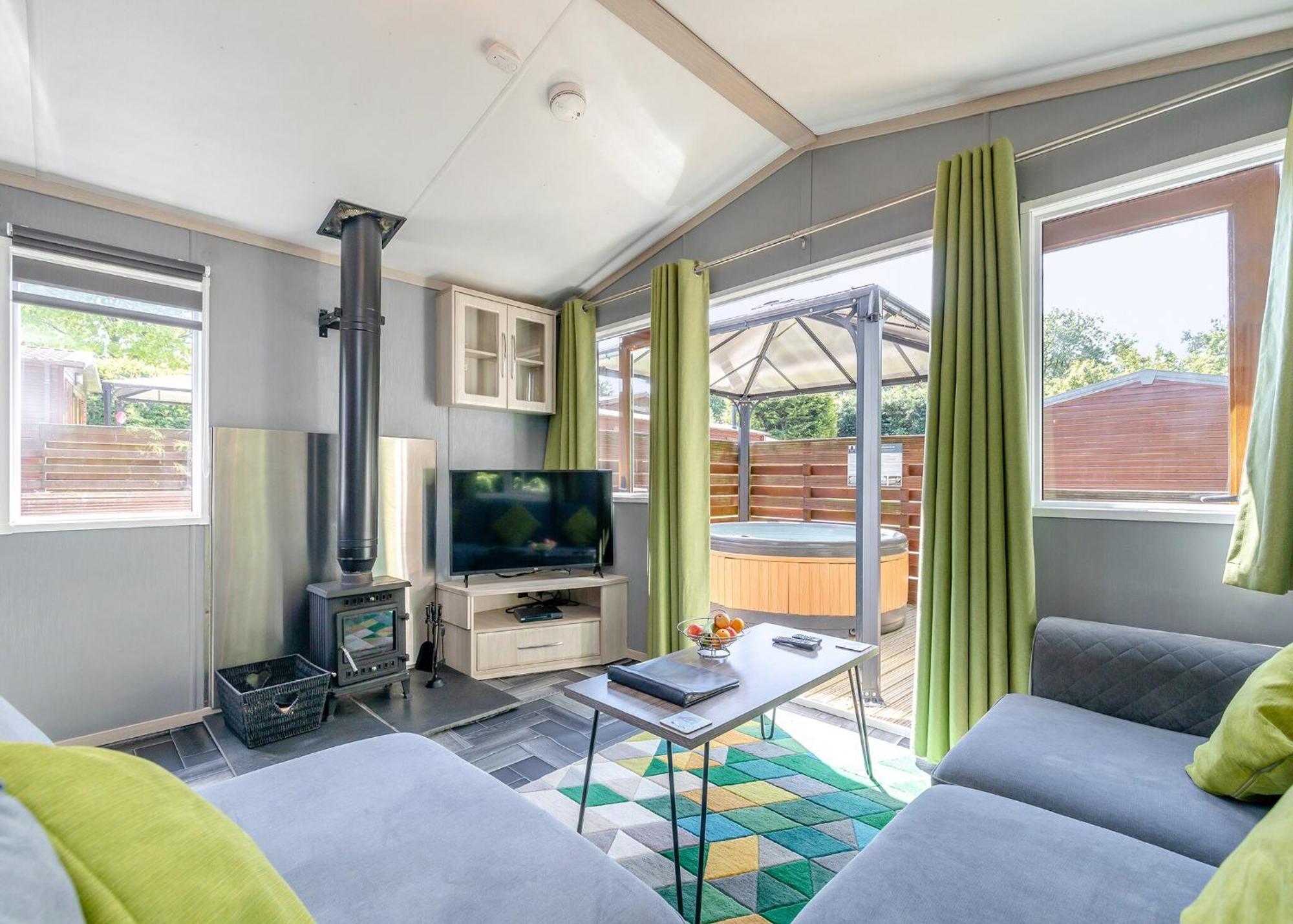Longnor Wood Holiday Park エクステリア 写真